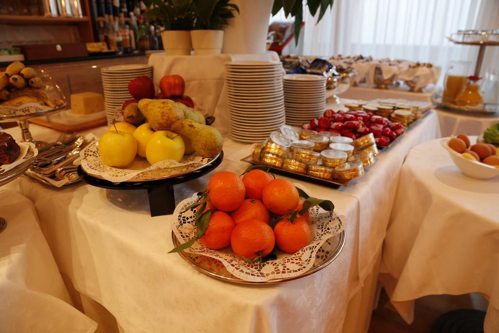 טריאסטה Greif Hotel Maria Theresia מראה חיצוני תמונה